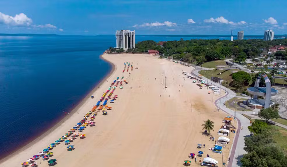 praia-da-ponta-negra-manaus Veja sete praias de rio para conhecer durante o verão amazônico no Amazonas