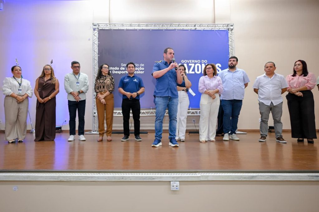 WhatsApp-Image-2026-08-03-at-14.13.33-1024x682 Governador Roberto Cidade anuncia concurso público com 7,8 mil vagas para a rede estadual de ensino